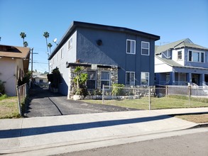 3919 Halldale Ave in Los Angeles, CA - Building Photo - Other