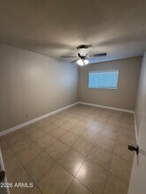 11446 N 33rd Ave in Phoenix, AZ - Foto de edificio - Building Photo