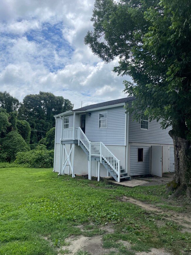 property at 3521 N Glenn Ave