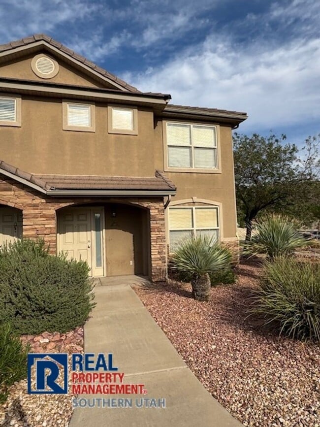 property at 3155 S Hidden Valley Dr