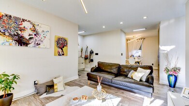 1504 W Terrace Cir, Unit 1504 Terrace Cir in Teaneck, NJ - Building Photo - Building Photo