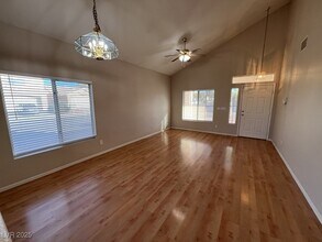 756 Gritty Garnet Ave in Las Vegas, NV - Building Photo - Building Photo