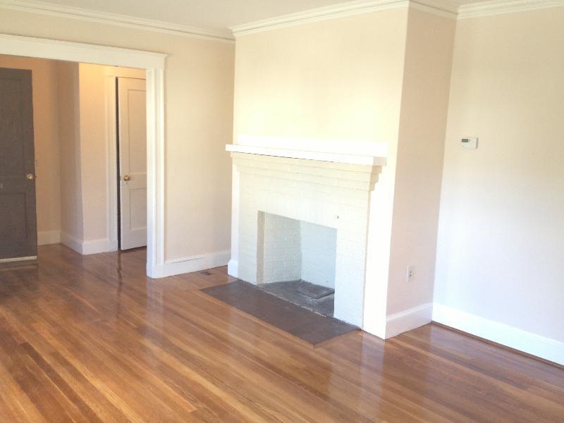 289 Foster St, Unit 1 in Boston, MA - Building Photo