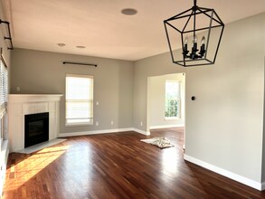 17093 Isleton Ave in Lakeville, MN - Building Photo - Building Photo