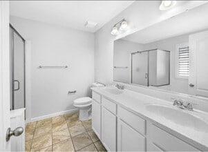 8261 Red Rock Dr in Sacramento, CA - Building Photo - Building Photo