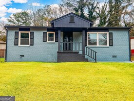 3730 Clovis Ct NW in Atlanta, GA - Building Photo