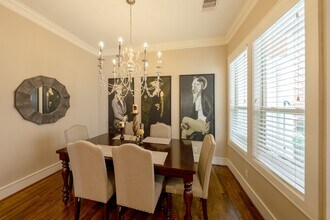 1134 Robbie St in Houston, TX - Building Photo - Building Photo