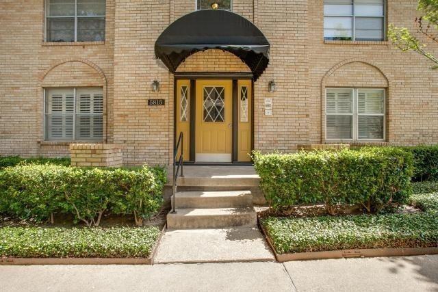 property at 5815 Sandhurst Ln
