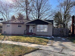 1958 Mary Catherine St in Ypsilanti, MI - Building Photo - Building Photo