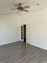 37413 Norwich Dr in Palmdale, CA - Foto de edificio - Building Photo