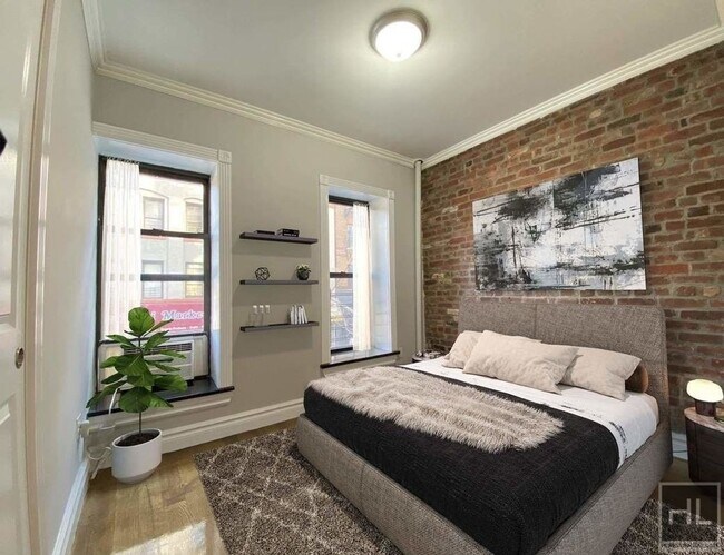 200 Stanton St in New York, NY - Building Photo - Building Photo