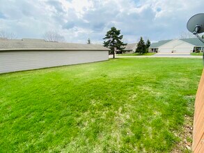 1920 Anita Ct in Appleton, WI - Building Photo - Building Photo