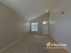 17679 N Avelino Dr in Maricopa, AZ - Building Photo - Building Photo