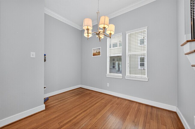 property at 5732 Kansas St