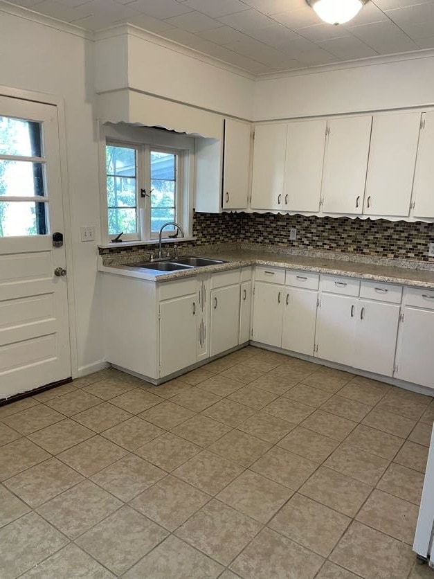 property at 611 Crown Ave
