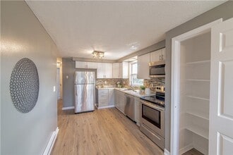 338 E Henrietta Rd in Rochester, NY - Building Photo - Building Photo