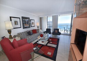 1750 Avenida Del Mundo in Coronado, CA - Building Photo