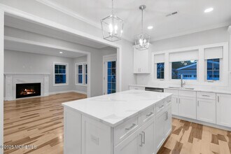 71 Lake Ave in Fair Haven, NJ - Building Photo - Building Photo