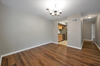 520 Shorely Dr in Barrington, IL - Building Photo - Building Photo