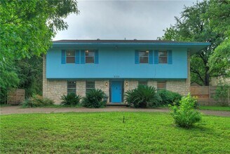 2105 Rabb Rd in Austin, TX - Foto de edificio - Building Photo