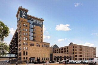 290 Market St in Minneapolis, MN - Foto de edificio - Building Photo