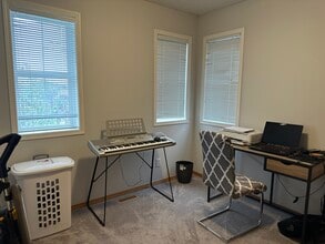 16 Covington Crt NE in Calgary, AB - Building Photo - Building Photo