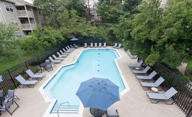 1702 Ascot Way, Unit 1702 Ascot Way in Reston, VA - Foto de edificio - Building Photo