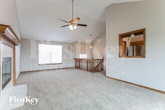 306 Copeland Dr in Greenwood, MO - Building Photo - Building Photo