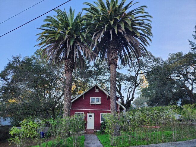 7251 Maple Ave-Unit -7251 Maple in Sebastopol, CA - Building Photo - Building Photo