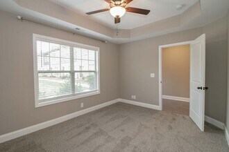 180 Dundee Dr in Clarksville, TN - Building Photo - Building Photo