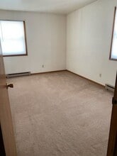 950 N Kelly St in Cadott, WI - Building Photo - Building Photo