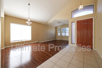 6336 W Misty Willow Ln in Glendale, AZ - Building Photo - Building Photo