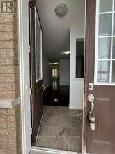 355 Royal W Dr in Brampton, ON - Building Photo - Building Photo