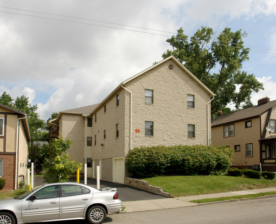 88 W Norwich Ave in Columbus, OH - Building Photo