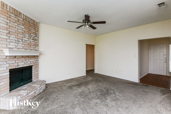 1113 Grounds Rd in Cedar Hill, TX - Building Photo - Building Photo