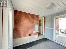 98 Masterson Dr in St Catharines, ON - Building Photo