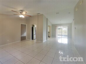 13235 Prestwick Dr in Riverview, FL - Foto de edificio - Building Photo