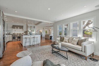 544 Silverado Dr in Tiburon, CA - Building Photo - Building Photo