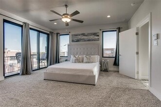 410 Melba St in Dallas, TX - Building Photo - Building Photo