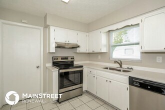 1055 Grove Park Dr S in Orange Park, FL - Building Photo - Building Photo