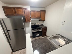 278 4th St in Troy, NY - Foto de edificio - Building Photo