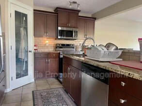 7700 Ellesmere Ln in Sherwood Park, AB - Building Photo - Building Photo