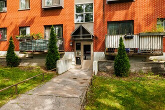 605 Vinet Rue in Montréal, QC - Building Photo - Building Photo