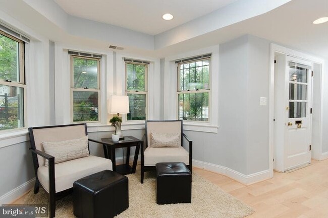 165 D St SE in Washington, DC - Building Photo - Building Photo