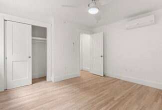 26 Bradlee Rd, Unit 302 in Medford, MA - Building Photo - Building Photo