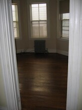 16 Dighton St, Unit #1 in Boston, MA - Foto de edificio - Building Photo