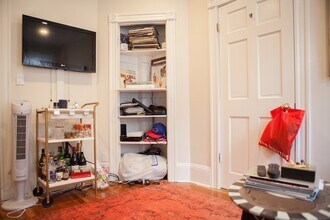 31 Irving St, Unit 5 in Boston, MA - Foto de edificio - Building Photo