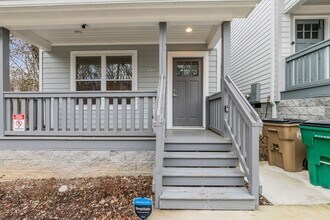 2436 24th Ave N in Nashville, TN - Building Photo - Building Photo