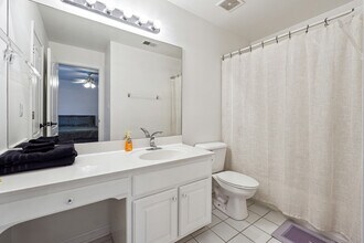 814 Lynhurst Dr SW in Atlanta, GA - Building Photo - Building Photo