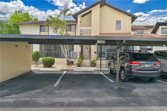 17040 Golfside Cir in Ft. Myers, FL - Foto de edificio - Building Photo